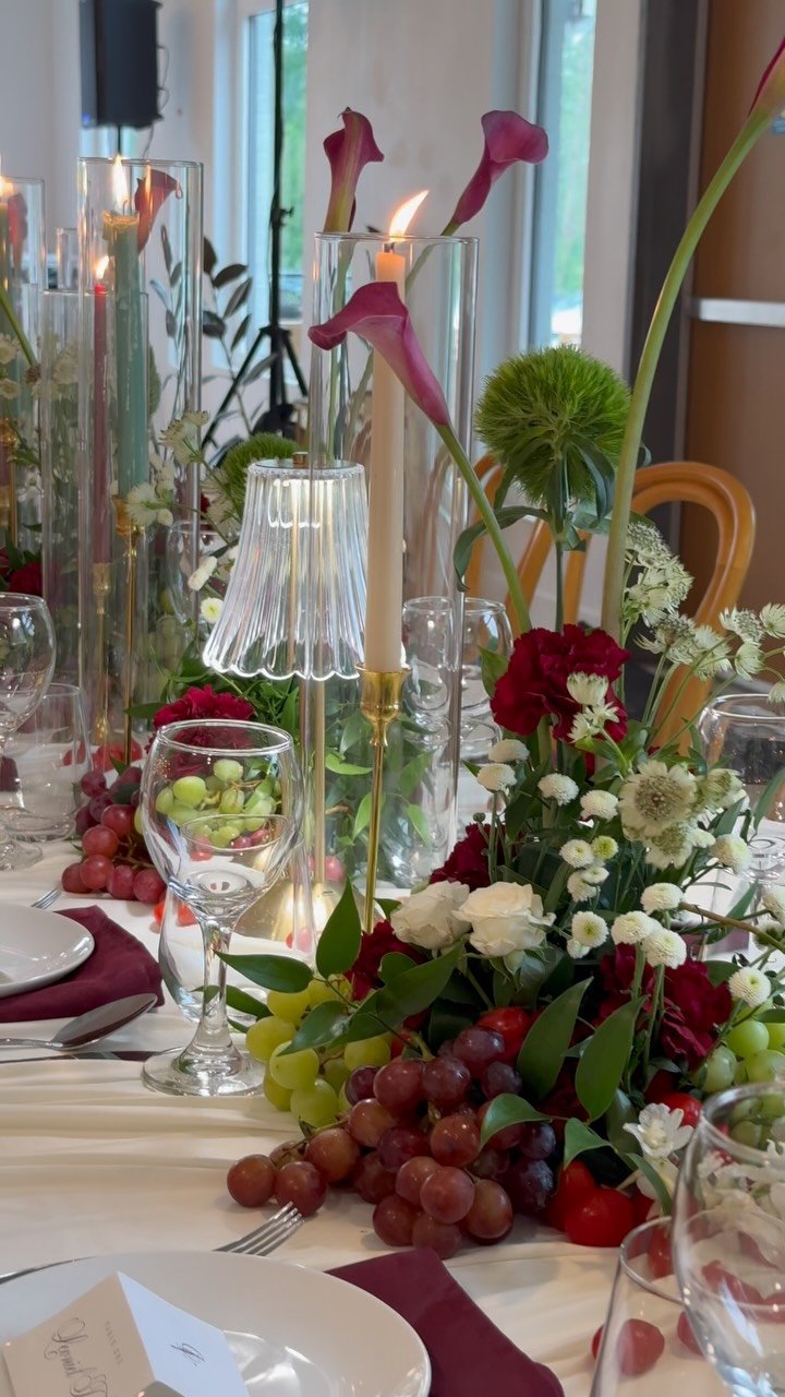 Dreamy Tablescape 😍 

Athena & Daniel
07.18.2026
Ottawa, ON

Proudly planned and designed by our lead vision designer @carmelamorenaaa of @grandeeventsco